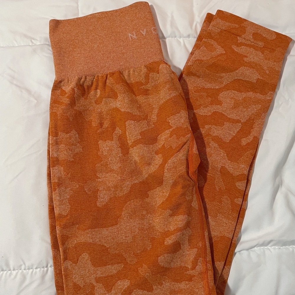 NVGTN Orange Camo Leggings Size Small